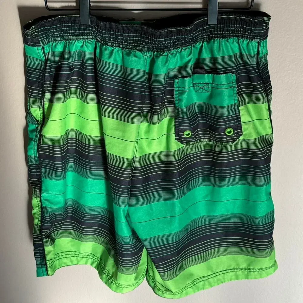 Mens Green and Black Speedo Large
